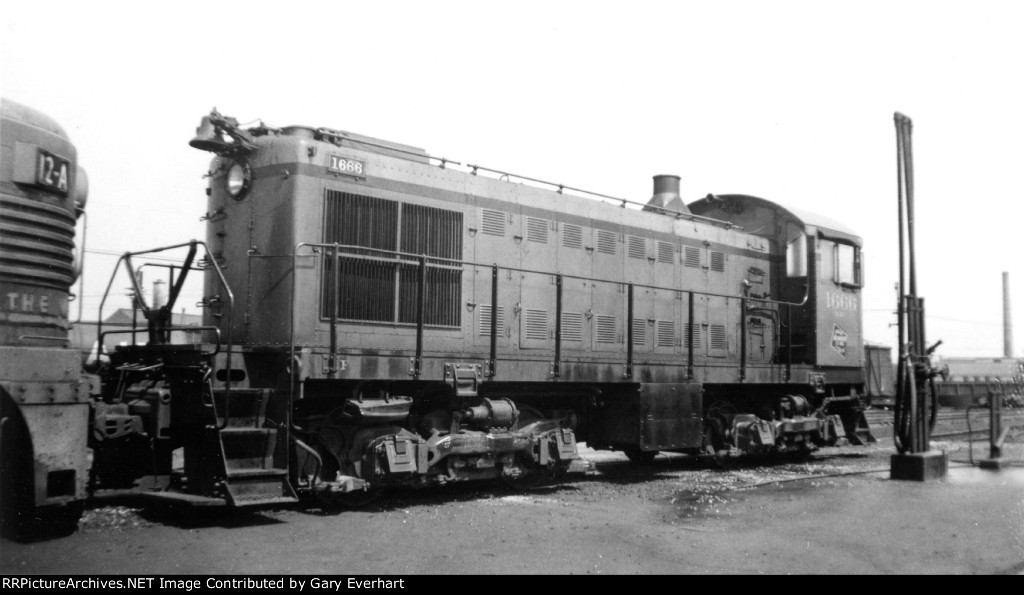 MILW Alco S2 #1666 - Milwaukee Road